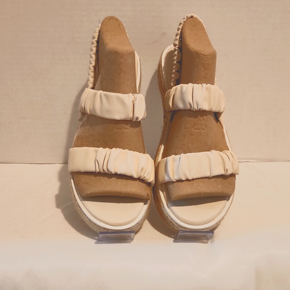 Women's Cream Sandals